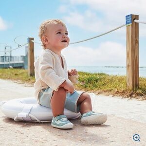 Stride Rite Sprout Sneaker, Sage Green, Size 3